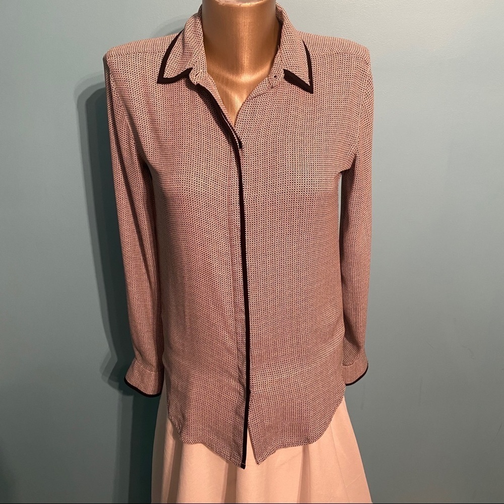Loft women’s button  up black and white blouse‎ in size x-small
